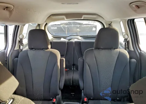 2012 Mazda 5 z USA, uszkodzony, nr VIN JM1CW2CL1C0139491